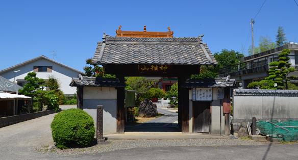 犬山３１・先聖寺、山門.JPG